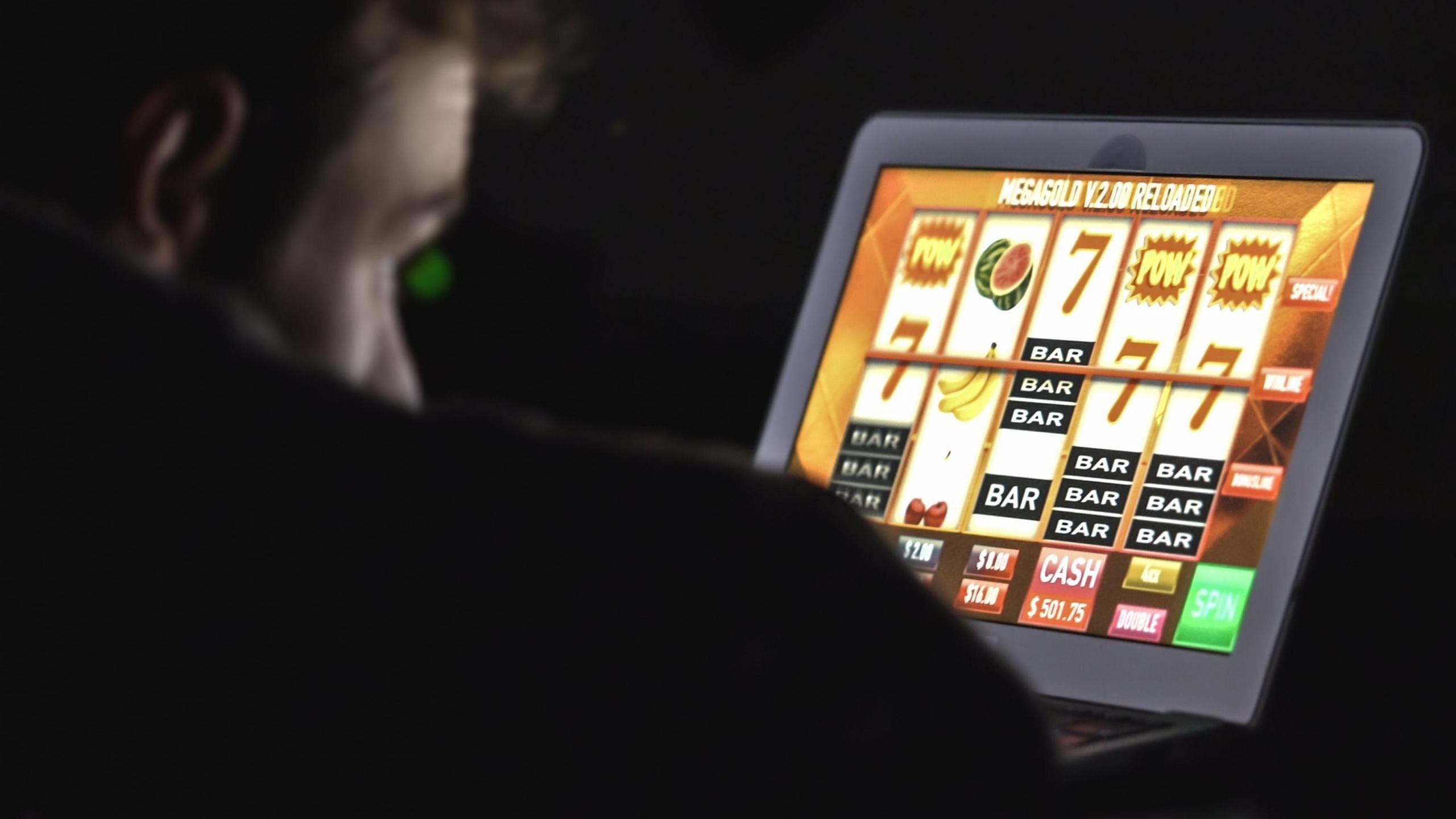 The Rise of Online Casino Slots: Entertainment, Technology, and Strategy